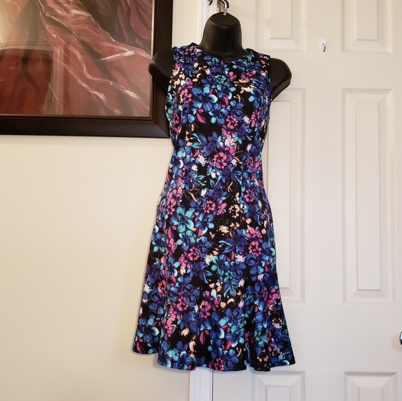 The Limited Dresses & Skirts - The Limited Floral Print Sleeveless Dress